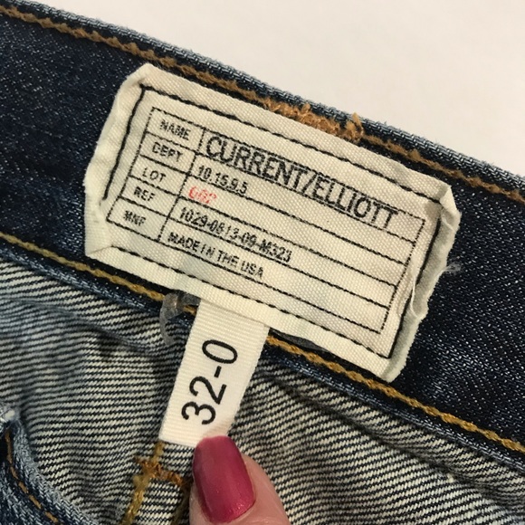 *CURRENT/ELLIOTT* Relaxed Distressed Jeans - Picture 10 of 11